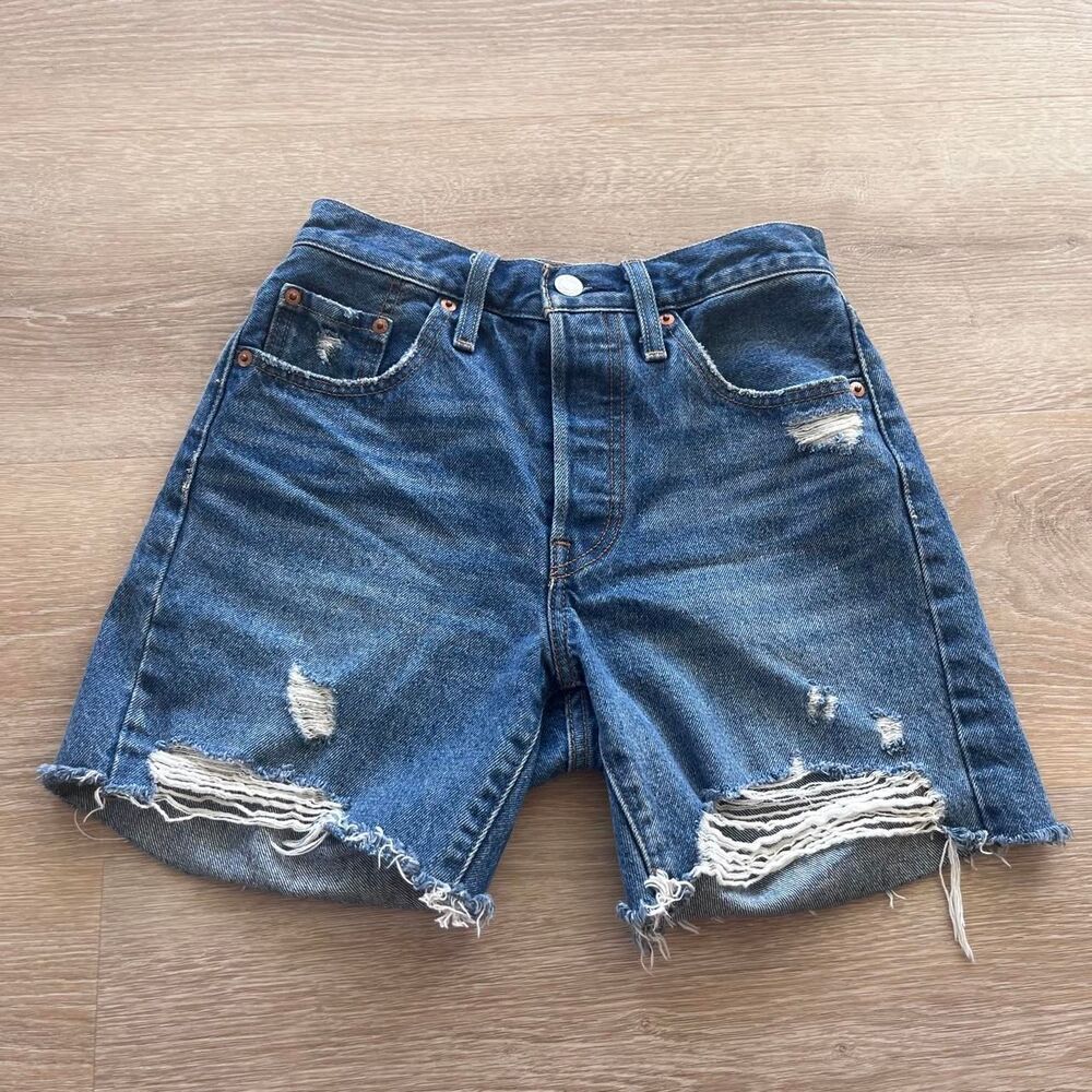 Levi-s Women's Blue and Navy Shorts
